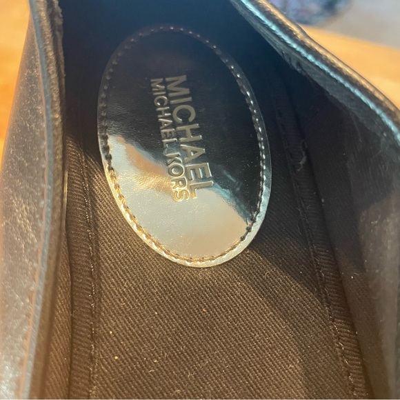 Michael Kors Pointy Slip-on Womens Size 7 Black Leather
Flats Sneakers Mod - Picture 2 of 13